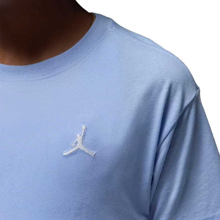 camiseta-jordan-brooklyn-essentials-nina-cobalt-bliss-3