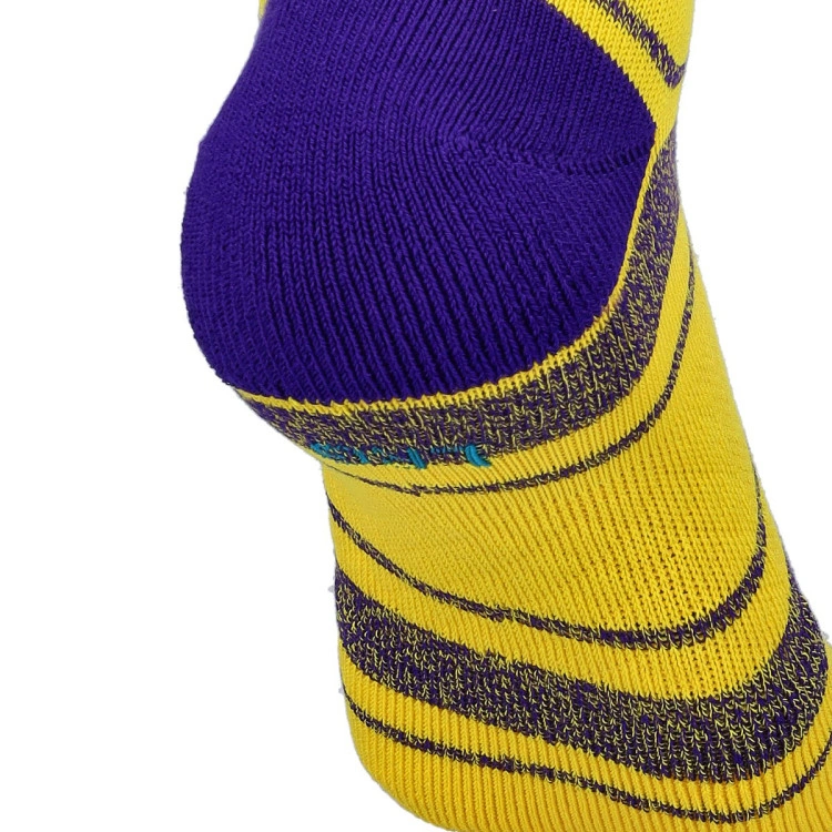 calcetines-stance-los-angeles-lakers-homesick-crew-dorado-4