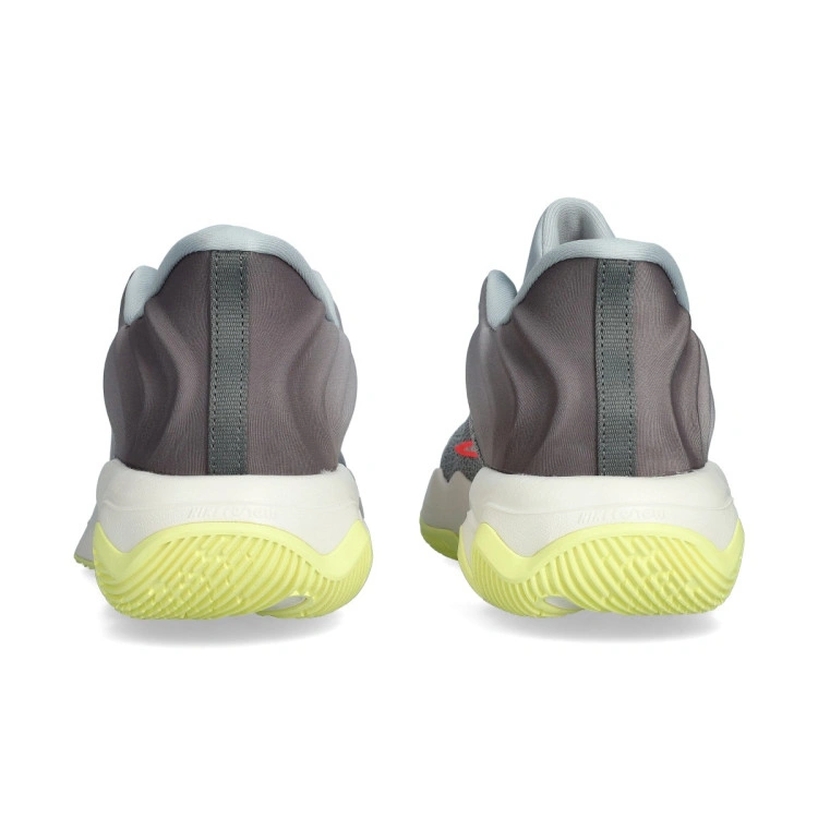 zapatillas-nike-giannis-immortality-4-gris-4