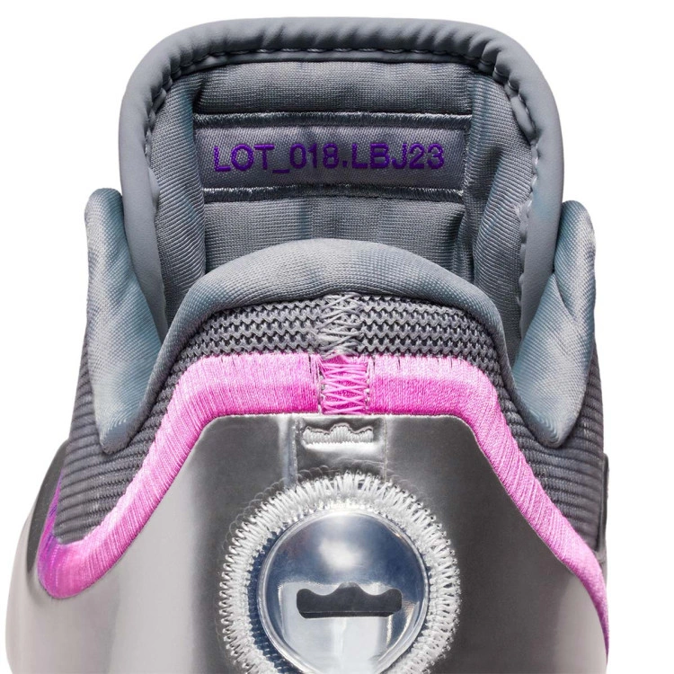zapatillas-nike-lebron-23-bubble-boy-cool-grey-black-metallic-silver-6