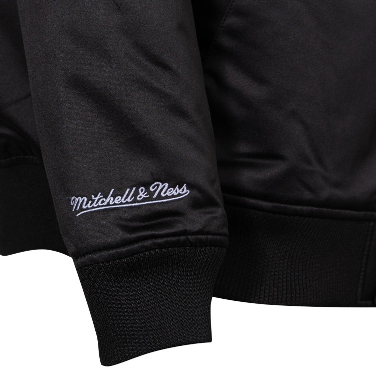 chaqueta-mitchell-ness-los-angeles-lakers-blackout-heavyweight-satin-black-9