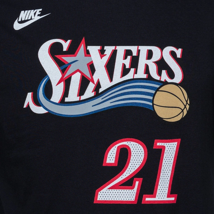 camiseta-nike-philadelphia-76ers-essential-hardwood-classics-joel-embiid-2025-2026-nino-black-3