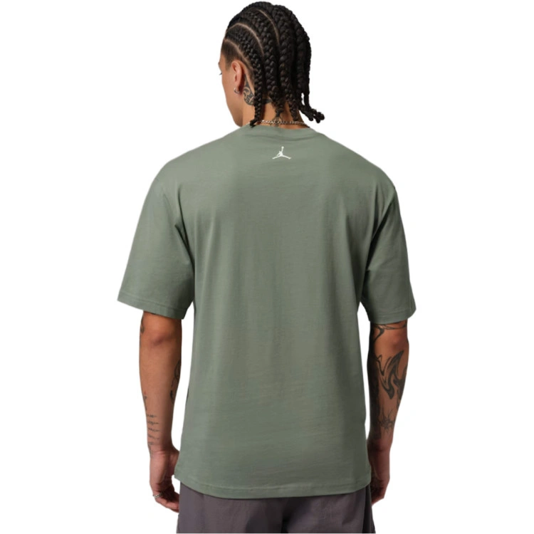 camiseta-jordan-brooklyn-essential-85-gfx-crew-vintage-lichen-bright-citron-sail-1