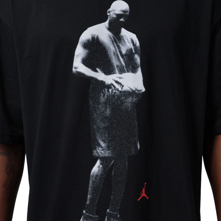 camiseta-jordan-sport-stament-gfx-crew-black-infrared-23-3