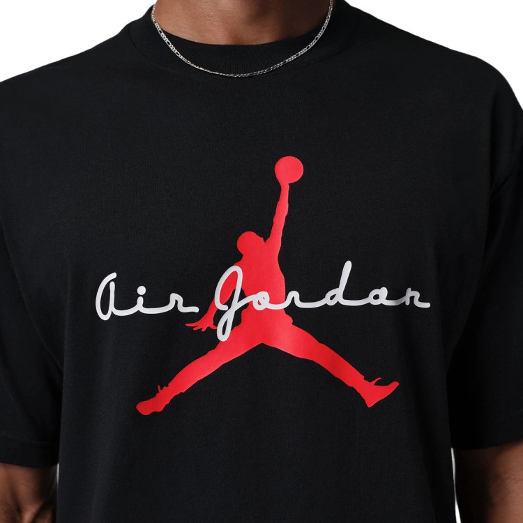 camiseta-jordan-brooklyn-essential-85-gfx-crew-black-white-infrared-23-4