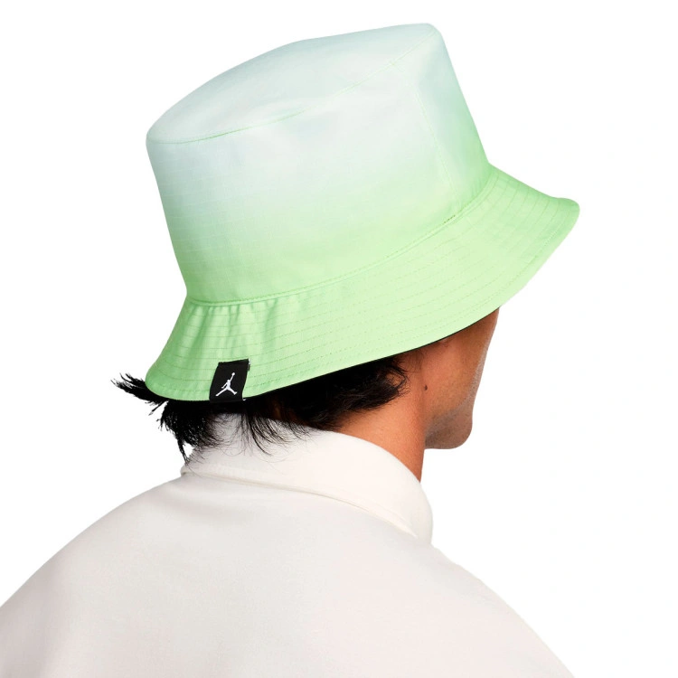 gorro-jordan-apex-reversible-bucket-q54-barely-green-black-action-grape-1