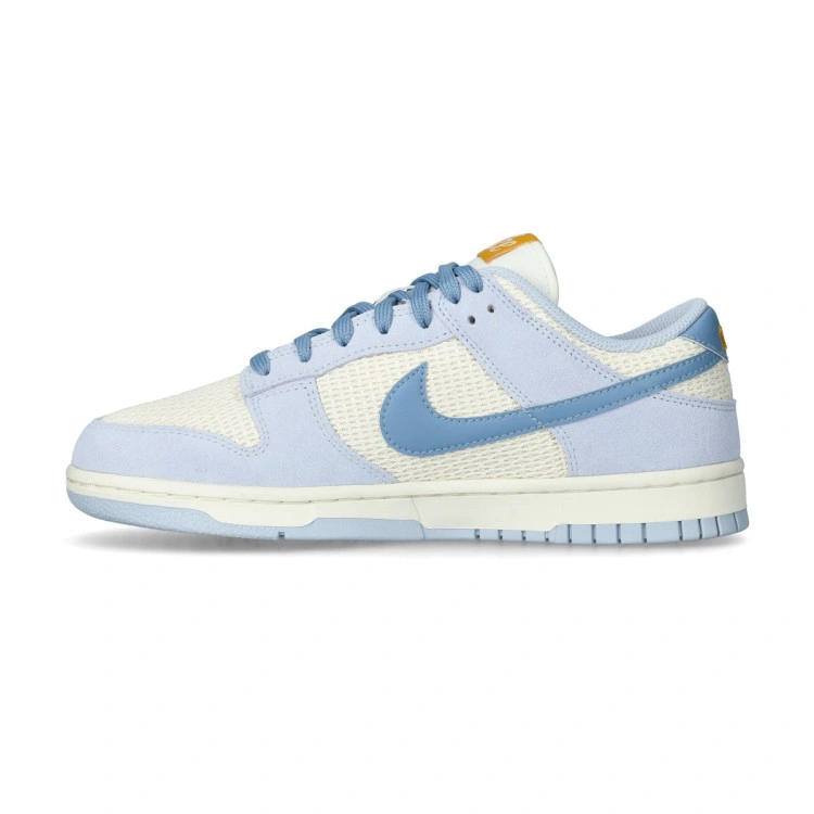 zapatilla-nike-dunk-low-se-mujer-beige-2