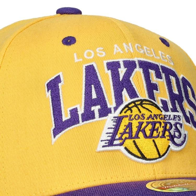 gorra-mitchell-ness-los-angeles-lakers-team-arch-classic-red-amarillo-3