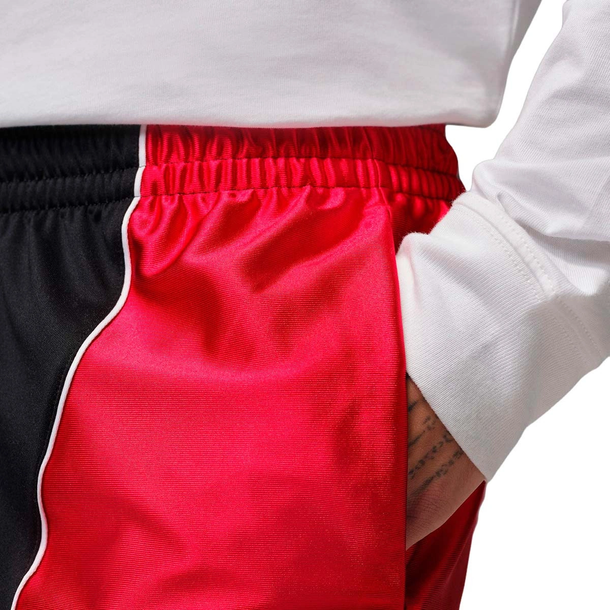 pantalon-corto-jordan-sport-y2k-black-white-gym-red-4