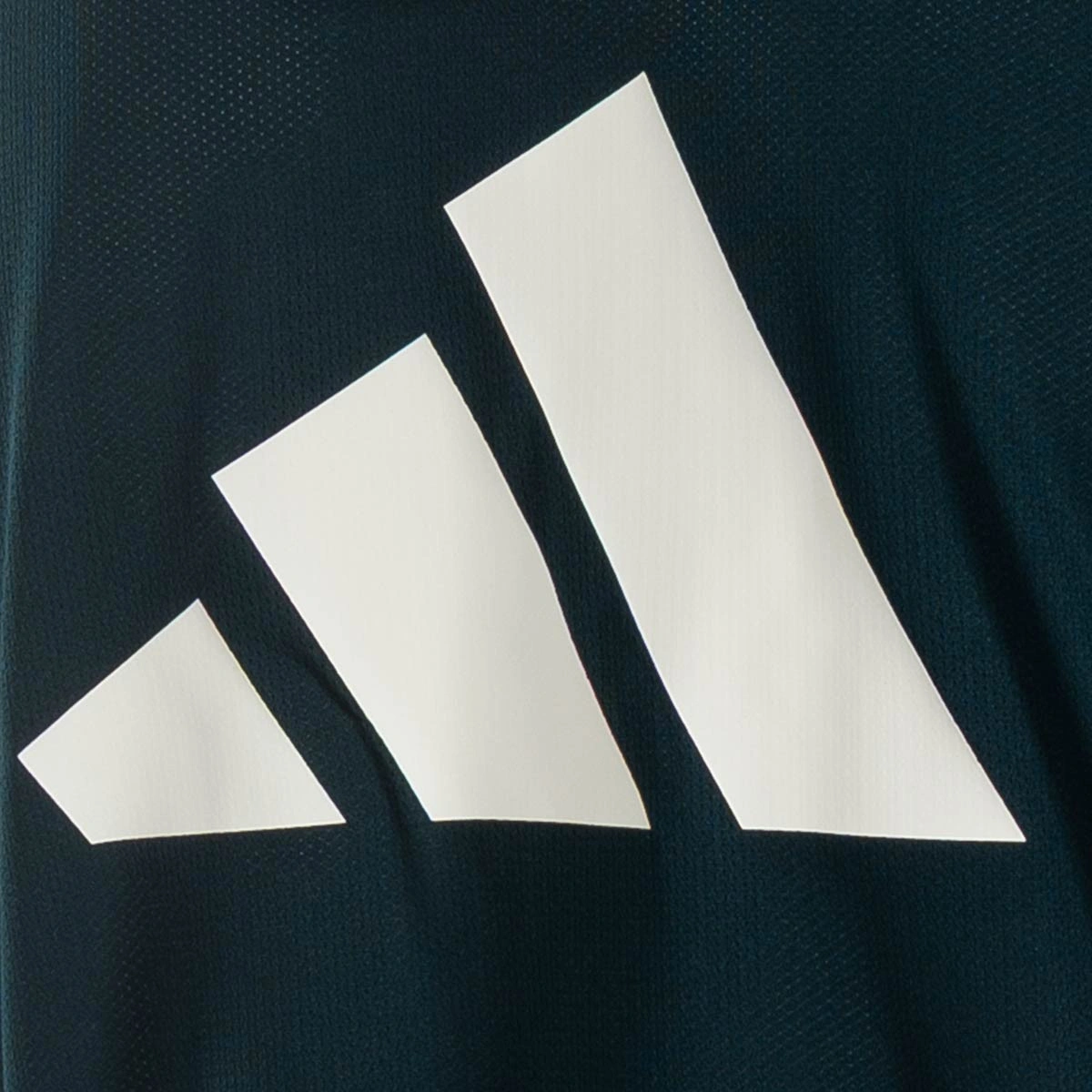 camiseta-adidas-real-madrid-basketball-warm-up-reversible-tank-2026-2027-aurora-ivy-ivory-9