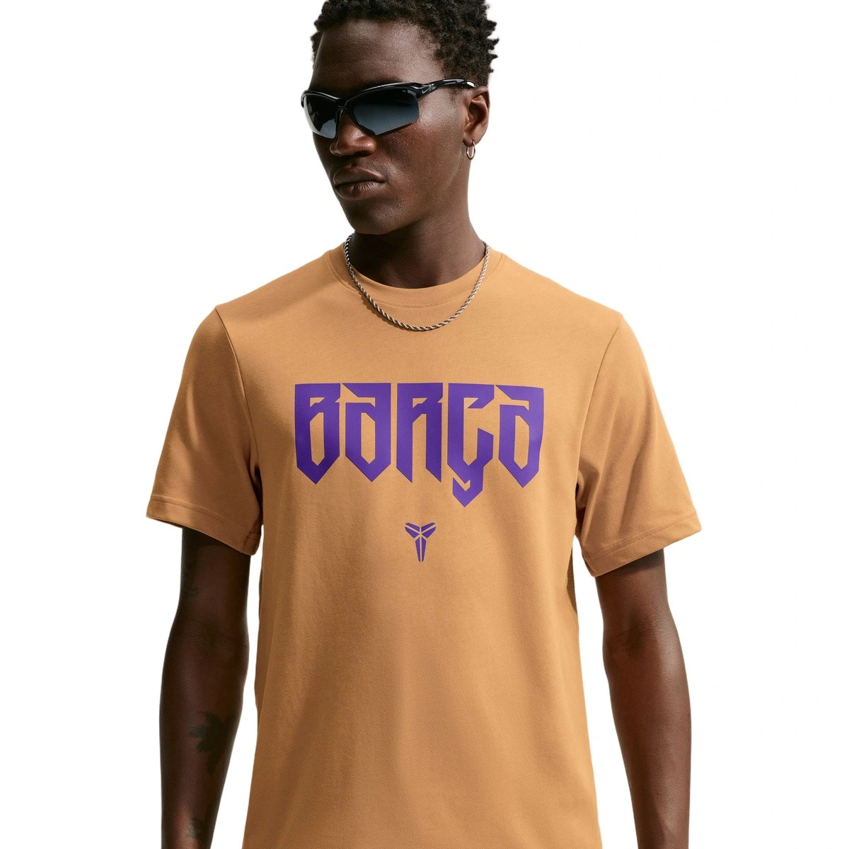 camiseta-nike-fc-barcelona-fanswear-2026-2027-field-purple-field-purple-metallic-gold-full-0