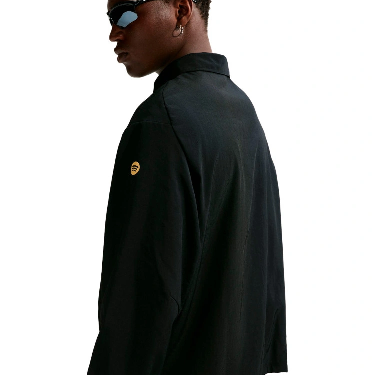 chaqueta-nike-fc-barcelona-fanswear-2026-2027-black-metallic-gold-no-sponsor-away-2