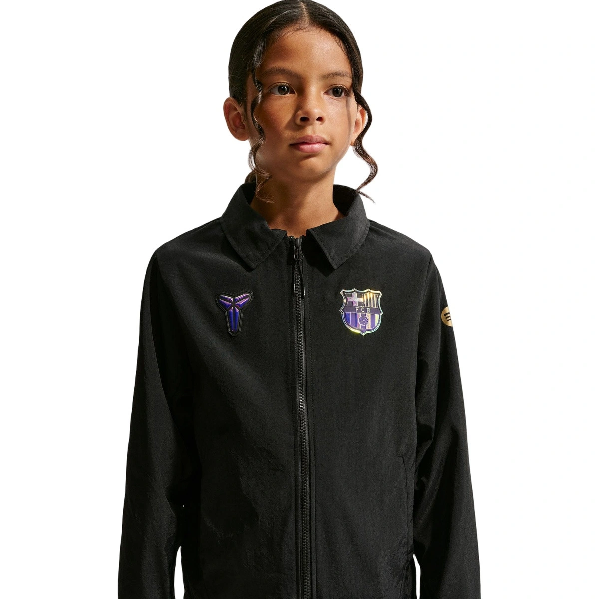 chaqueta-nike-fc-barcelona-fanswear-2026-2027-nino-black-elemental-gold-metallic-gold-no-sponsor-0