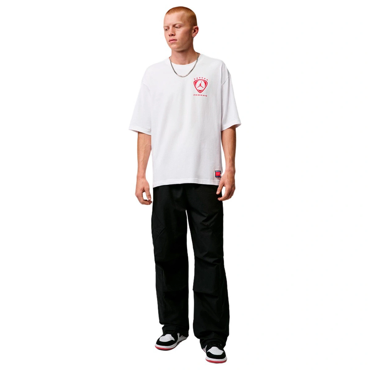 camiseta-jordan-brooklyn-fc-oversize-gfx-crew-white-university-blue-6