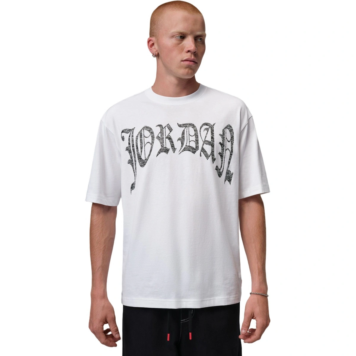 camiseta-jordan-brooklyn-gothic-85-crew-white-black-0