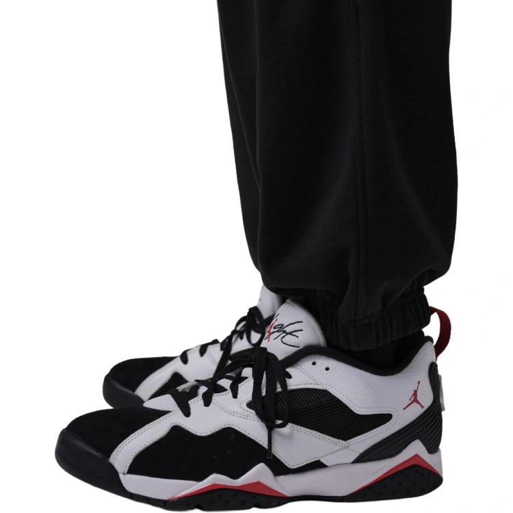 pantalon-largo-jordan-brooklyn-statement-fleece-cuff-black-university-red-4
