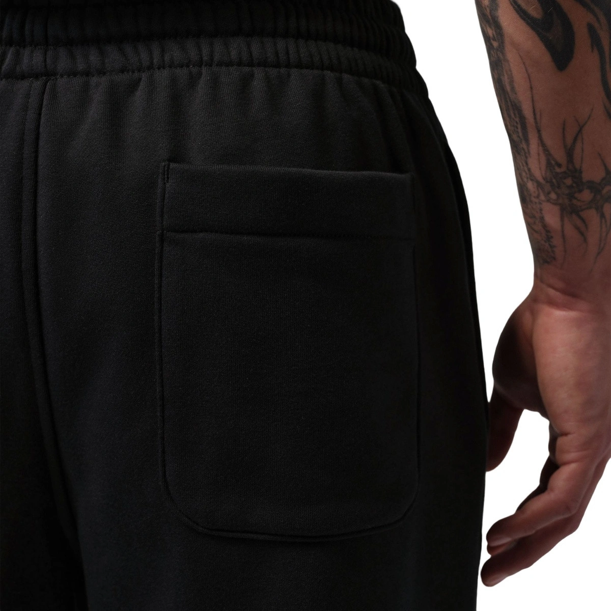pantalon-largo-jordan-brooklyn-statement-fleece-cuff-black-university-red-3