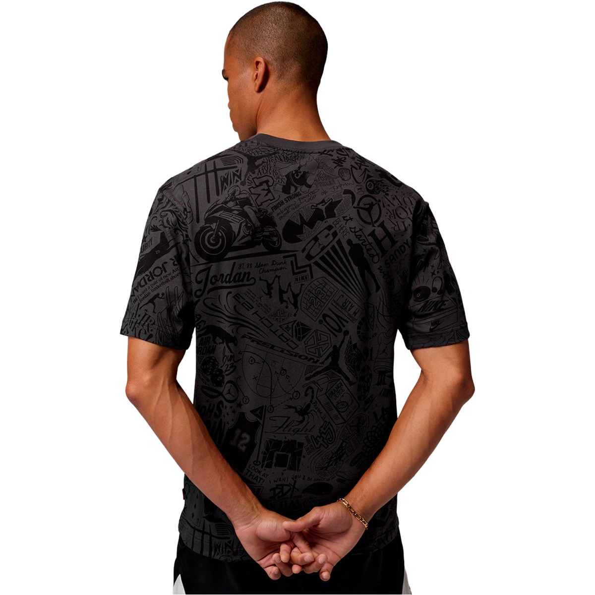 camiseta-jordan-brooklyn-laser-gfx-crew-black-university-red-1