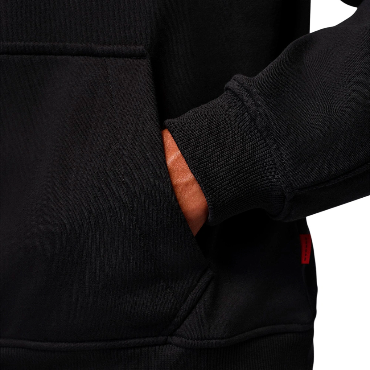 sudadera-jordan-brooklyn-statement-black-university-red-4