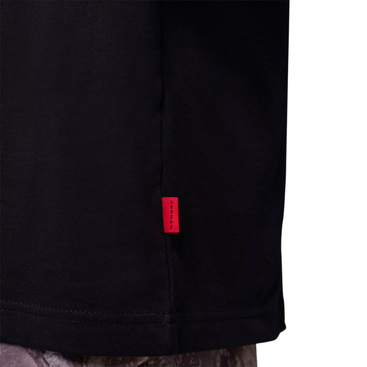 camiseta-jordan-flight-gfx-96-crew-off-noir-5