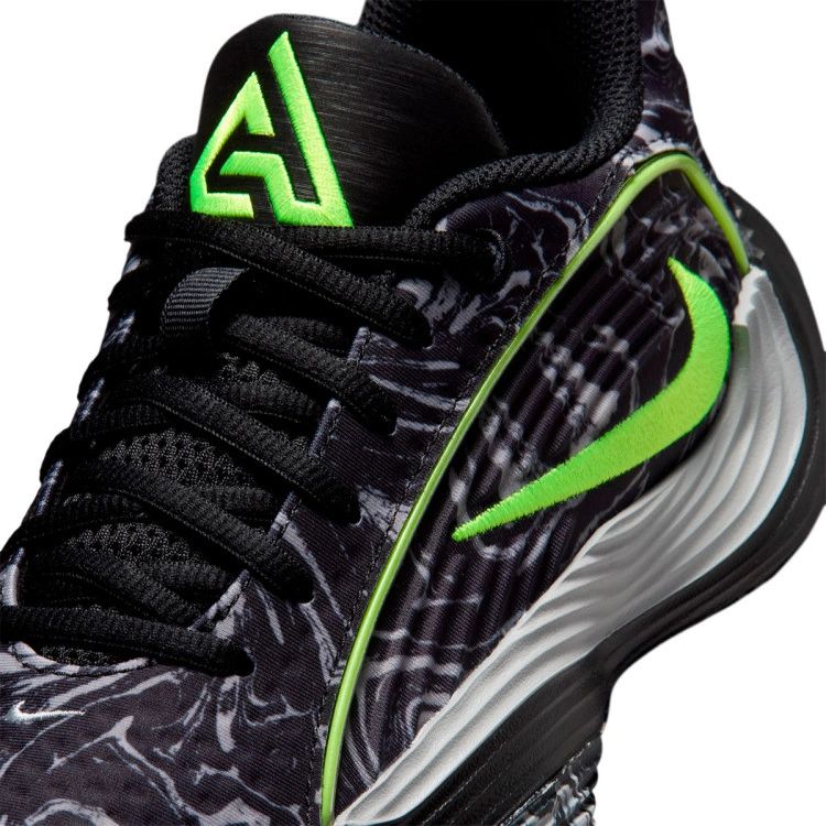 zapatillas-nike-giannis-immortality5-nino-black-volt-lt-smoke-grey-6