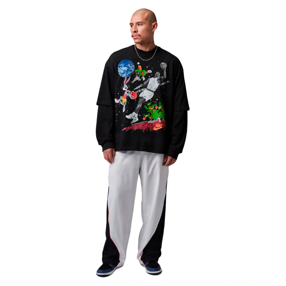 camiseta-jordan-flight-space-jam-vault-96-crew-black-5
