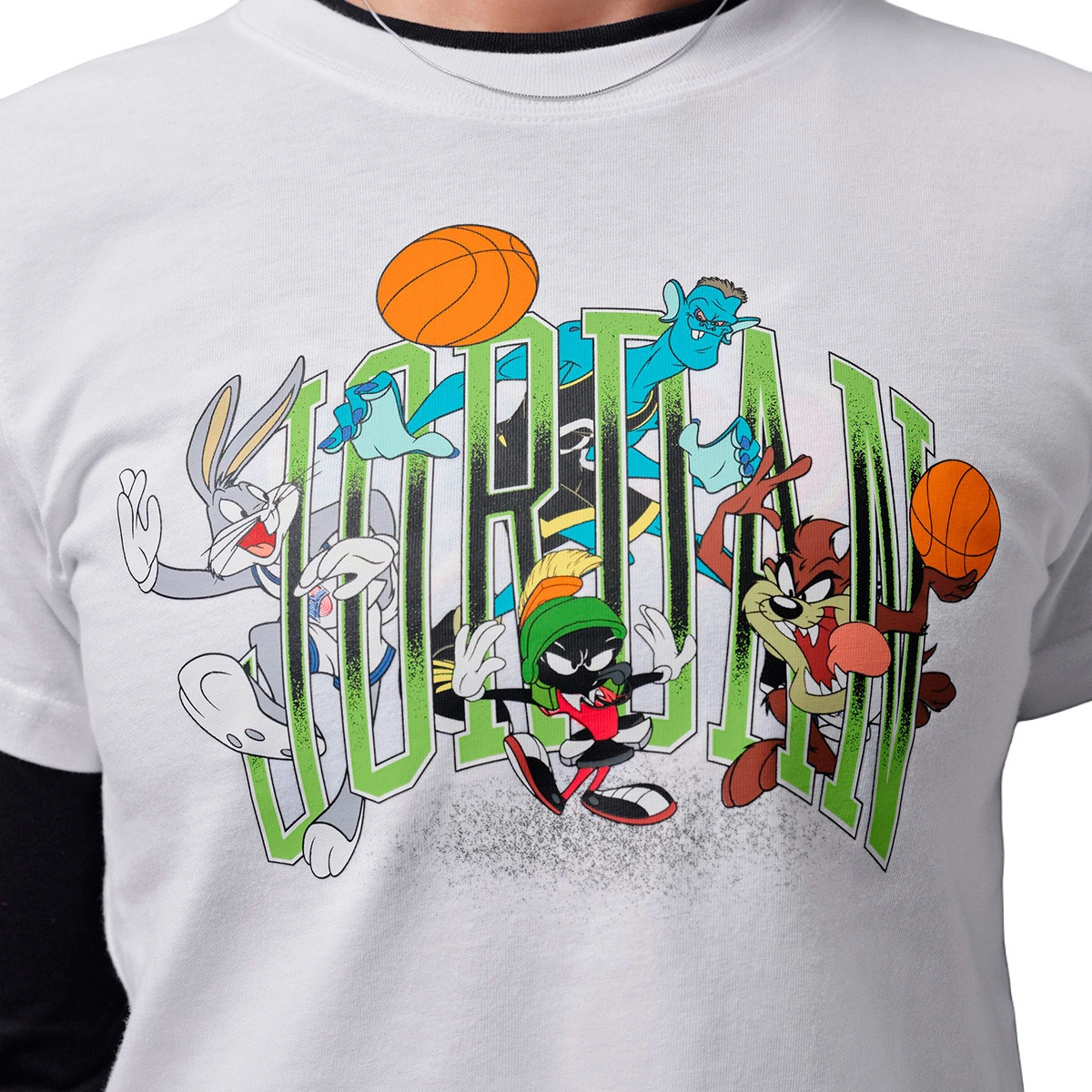 camiseta-jordan-gfx-space-jam-mujer-white-black-2