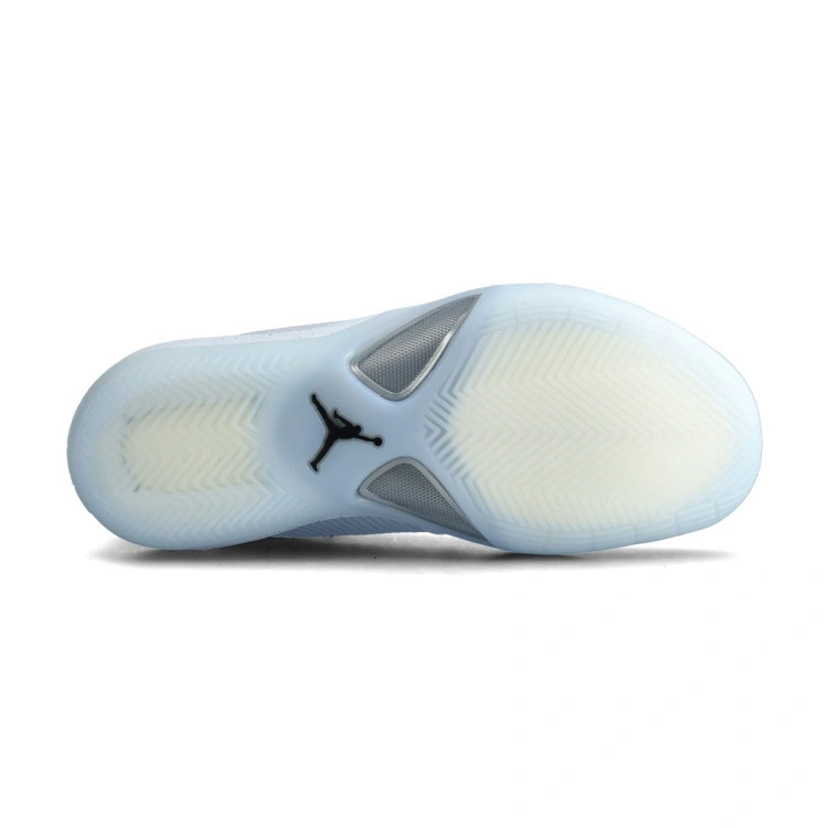 zapatillas-jordan-triangle-space-jam-gris-3